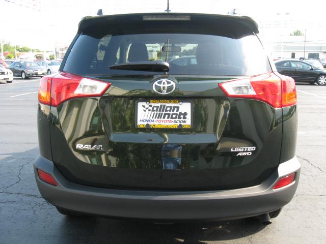 2013 Toyota RAV4 4DR