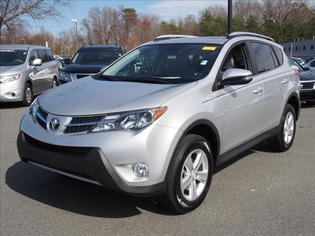 2013 Toyota RAV4 SEL Sport Utility 4D