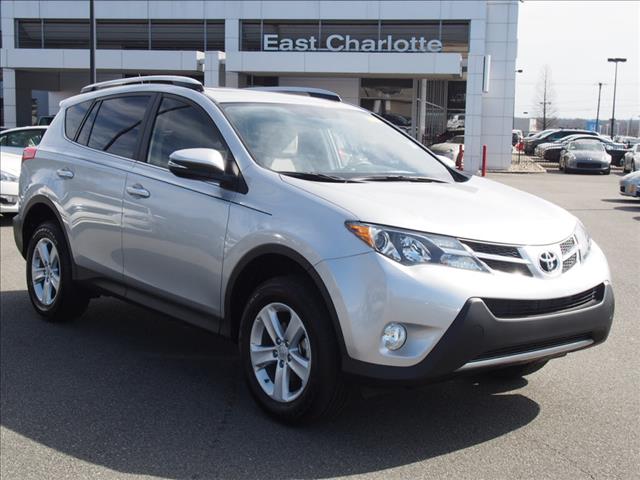 2013 Toyota RAV4 SEL Sport Utility 4D