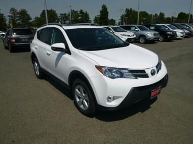 2013 Toyota RAV4 SE 4 Dr