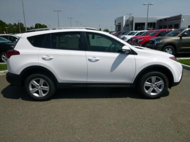 2013 Toyota RAV4 SE 4 Dr