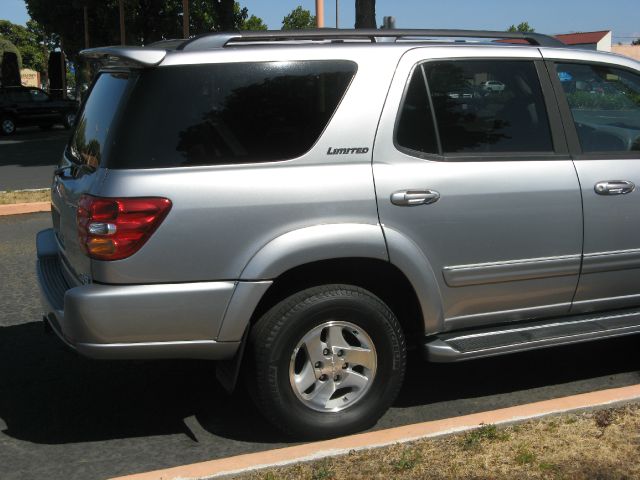 2001 Toyota Sequoia I Limited