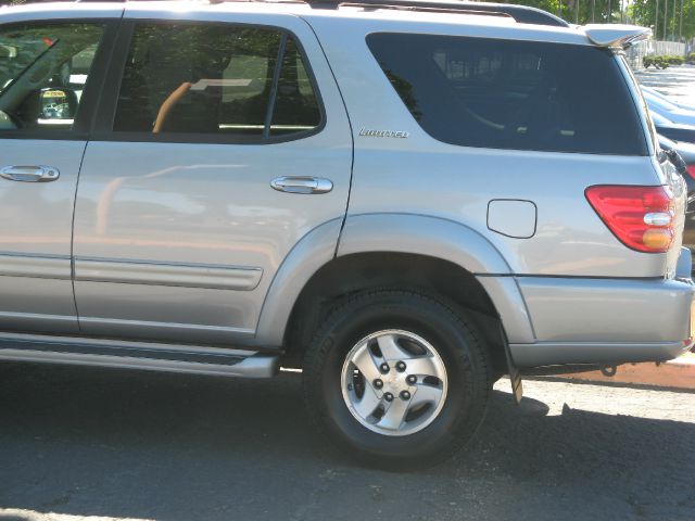 2001 Toyota Sequoia I Limited