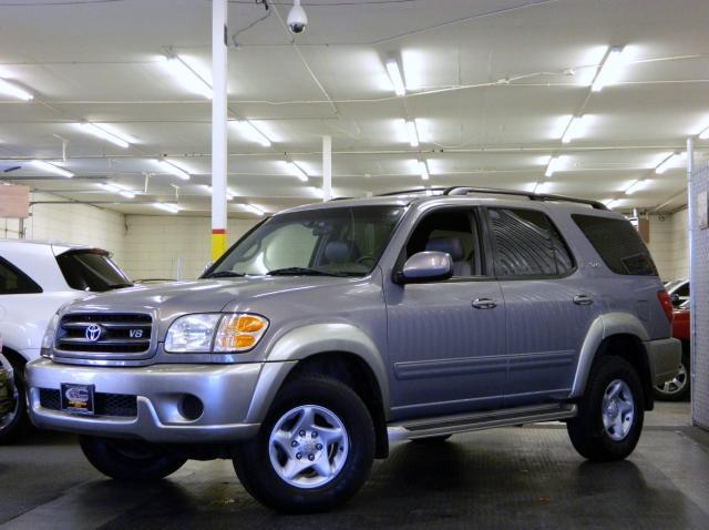 2001 Toyota Sequoia Crew-short-ltz-sunroof-20 INCH Rims-1 Owner