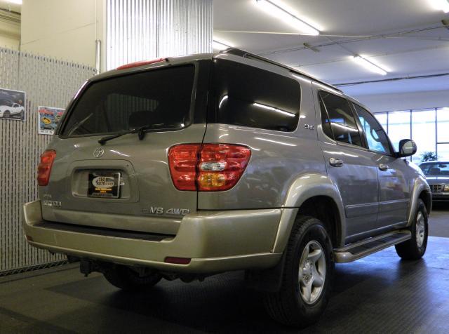 2001 Toyota Sequoia Crew-short-ltz-sunroof-20 INCH Rims-1 Owner