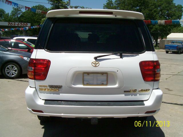 2001 Toyota Sequoia Super