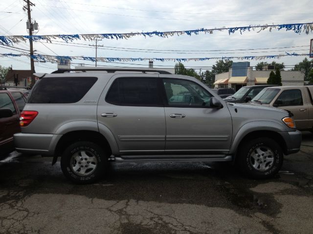 2001 Toyota Sequoia Super