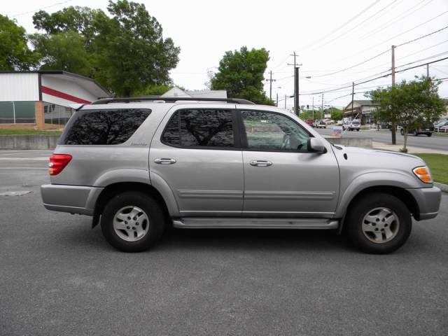 2002 Toyota Sequoia SLT 25