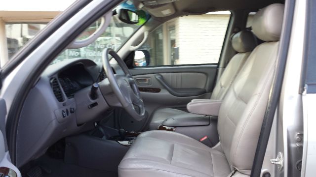 2002 Toyota Sequoia Super