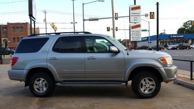 2002 Toyota Sequoia Super