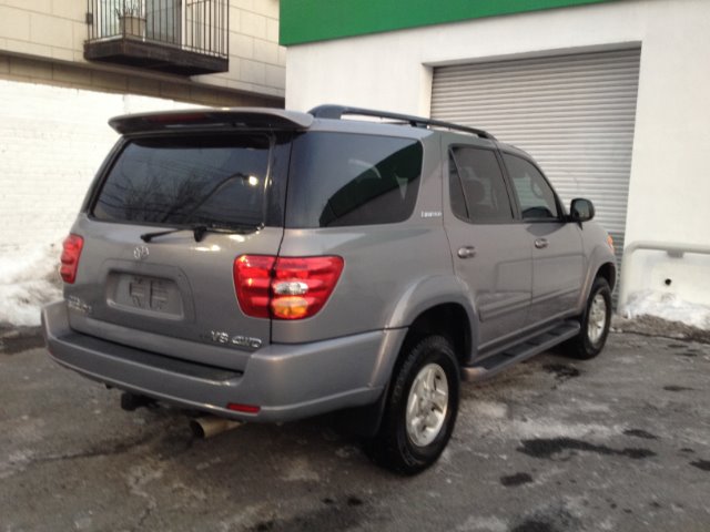 2002 Toyota Sequoia Super