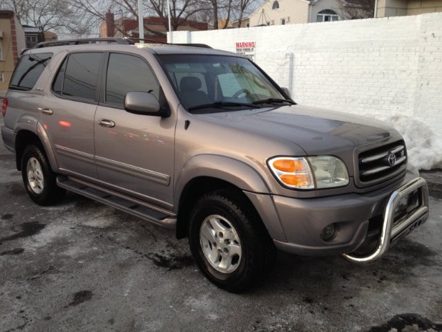 2002 Toyota Sequoia Super