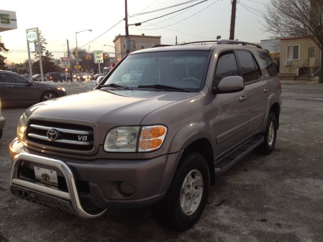 2002 Toyota Sequoia Super