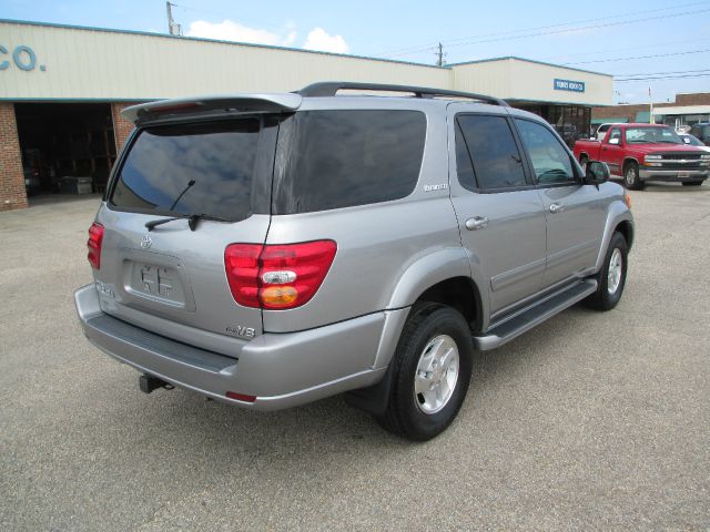 2002 Toyota Sequoia SLT 25