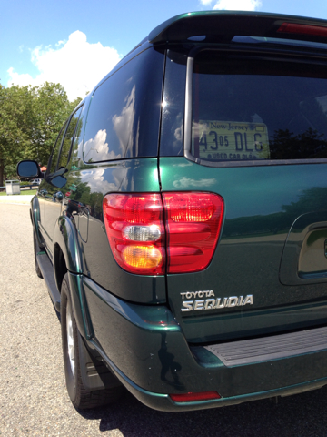 2002 Toyota Sequoia Super