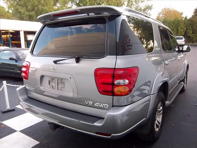 2003 Toyota Sequoia SLT 25