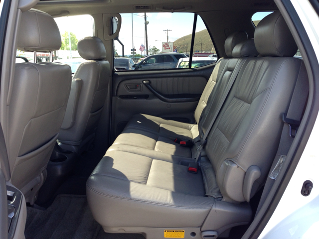 2003 Toyota Sequoia Super