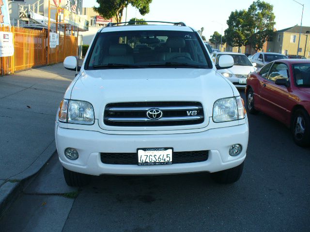 2003 Toyota Sequoia Super