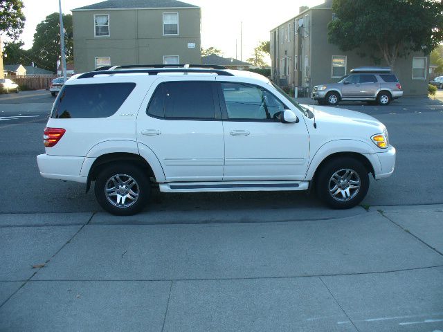 2003 Toyota Sequoia Super