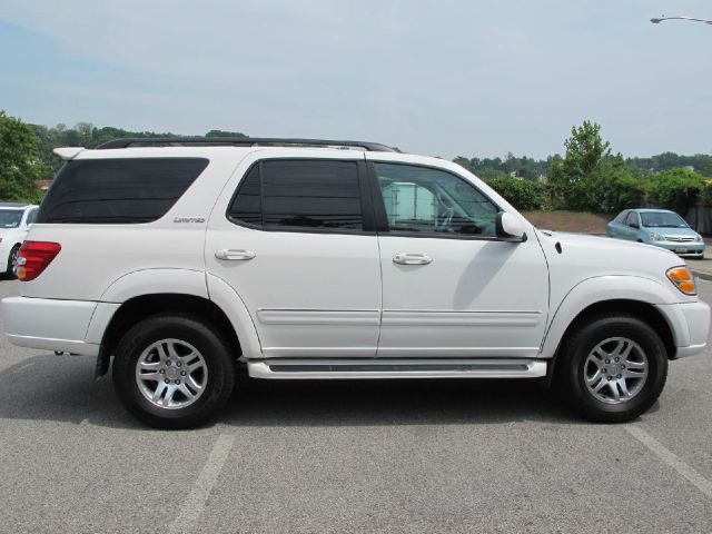 2003 Toyota Sequoia Super