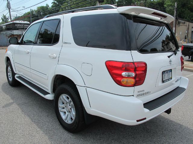 2003 Toyota Sequoia Super