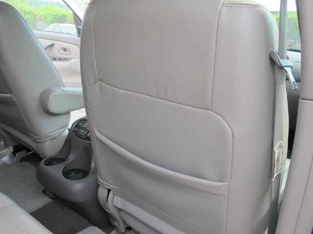 2003 Toyota Sequoia Super