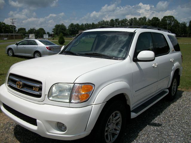 2003 Toyota Sequoia 4X4 Leather LOW Miles