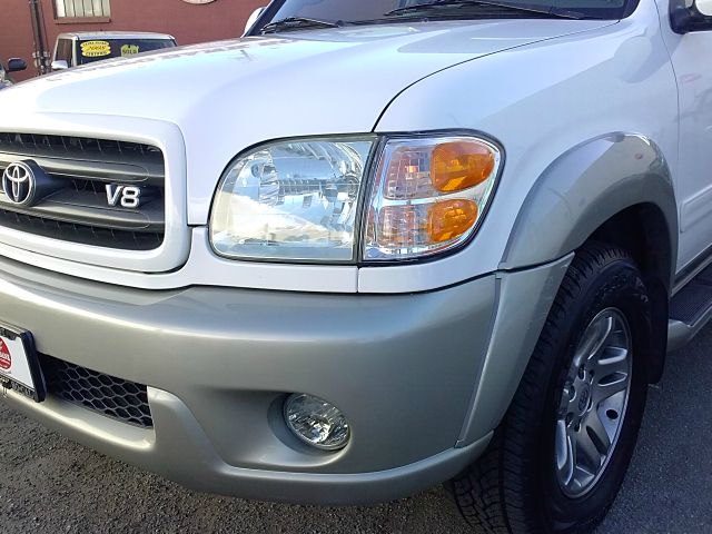 2004 Toyota Sequoia GT Limited