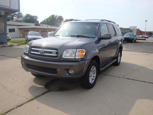 2004 Toyota Sequoia Super