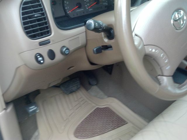 2004 Toyota Sequoia I Limited