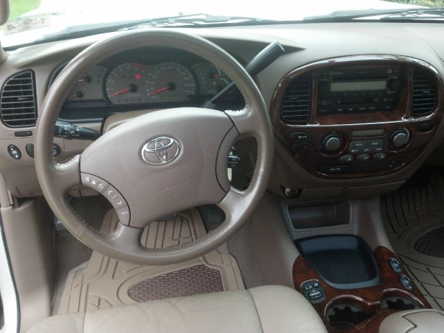 2004 Toyota Sequoia I Limited