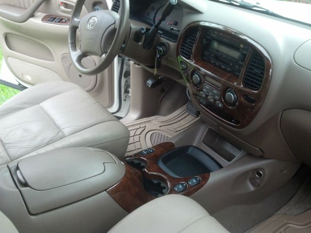 2004 Toyota Sequoia I Limited