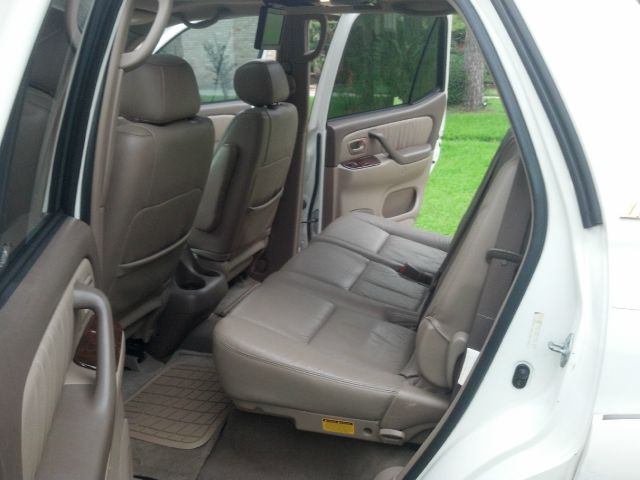 2004 Toyota Sequoia I Limited