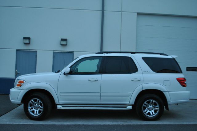 2004 Toyota Sequoia SL 4WD Z-71 PLOW