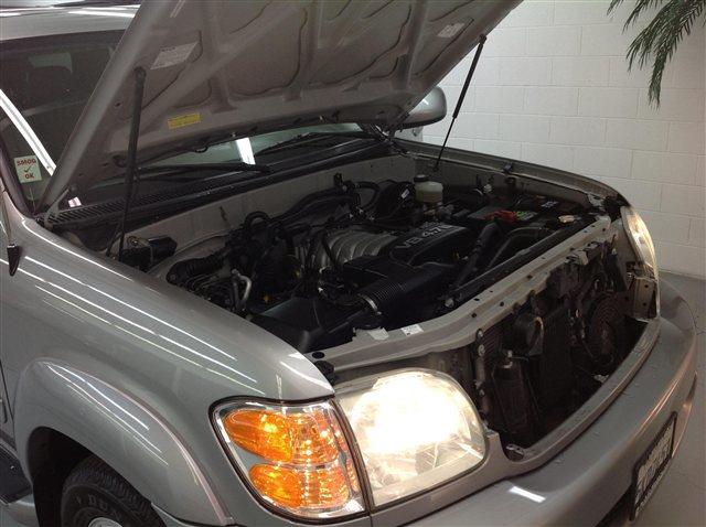 2004 Toyota Sequoia Sedan 4-speed AT