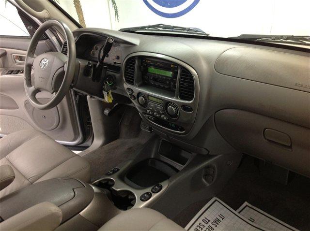 2004 Toyota Sequoia Sedan 4-speed AT