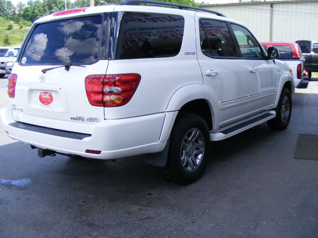 2004 Toyota Sequoia Super