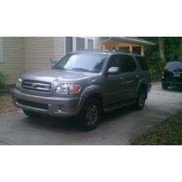 2004 Toyota Sequoia SLT 25