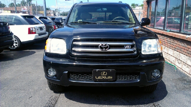 2004 Toyota Sequoia Super