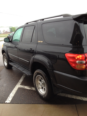 2004 Toyota Sequoia Super