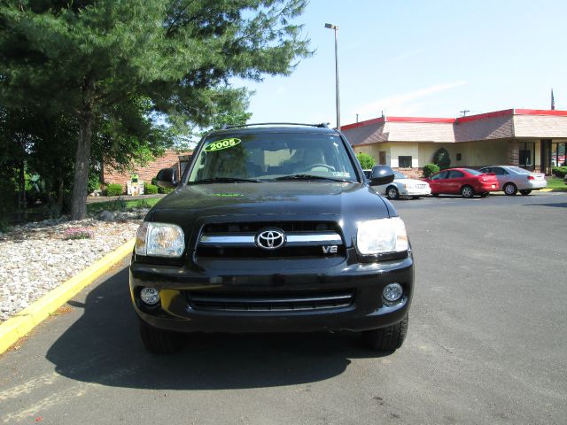 2005 Toyota Sequoia I Limited