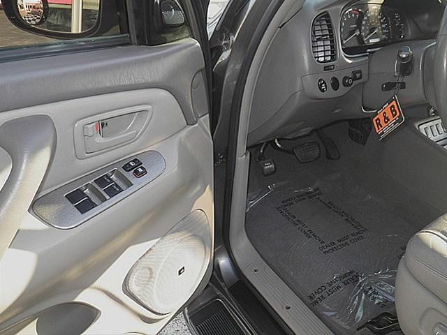 2005 Toyota Sequoia Unknown