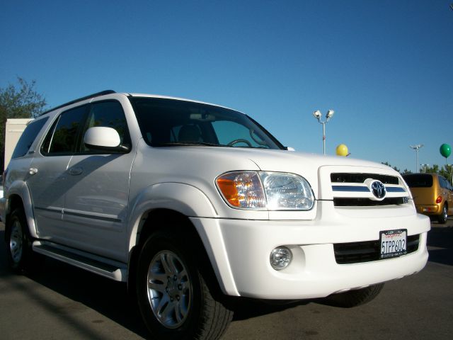 2006 Toyota Sequoia Sport Touring PKG FWD