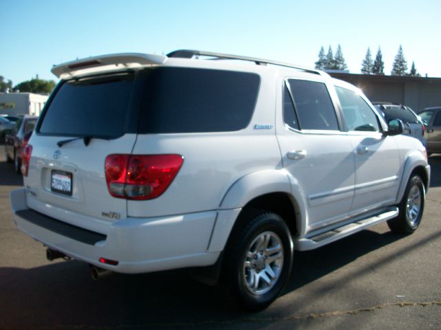 2006 Toyota Sequoia Sport Touring PKG FWD