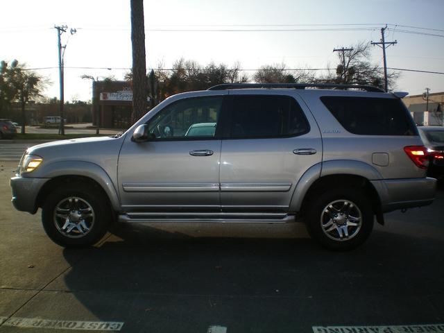 2006 Toyota Sequoia S (awd)