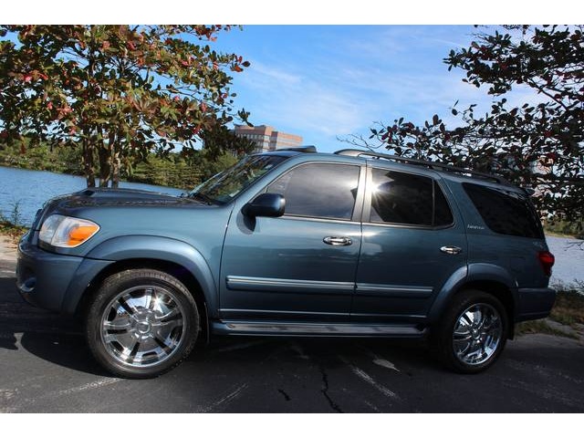 2006 Toyota Sequoia SLT 25