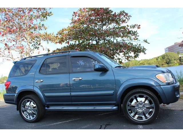 2006 Toyota Sequoia SLT 25