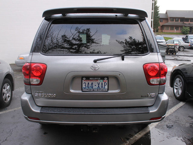 2006 Toyota Sequoia SLT 25