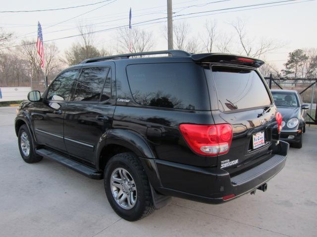 2006 Toyota Sequoia SLT 25