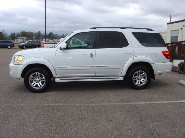 2006 Toyota Sequoia SLT 25